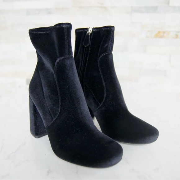 Velvet prada boots 381/2 - Picture 3 of 11